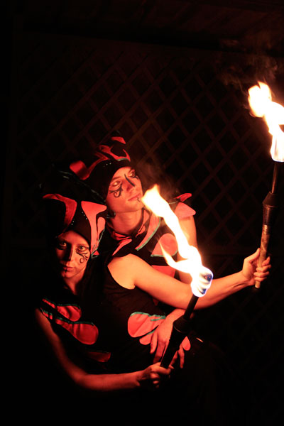 fire clubs, swing and spinning, fire performance in Australia. Will-o'-the-Wisp Fire Circus